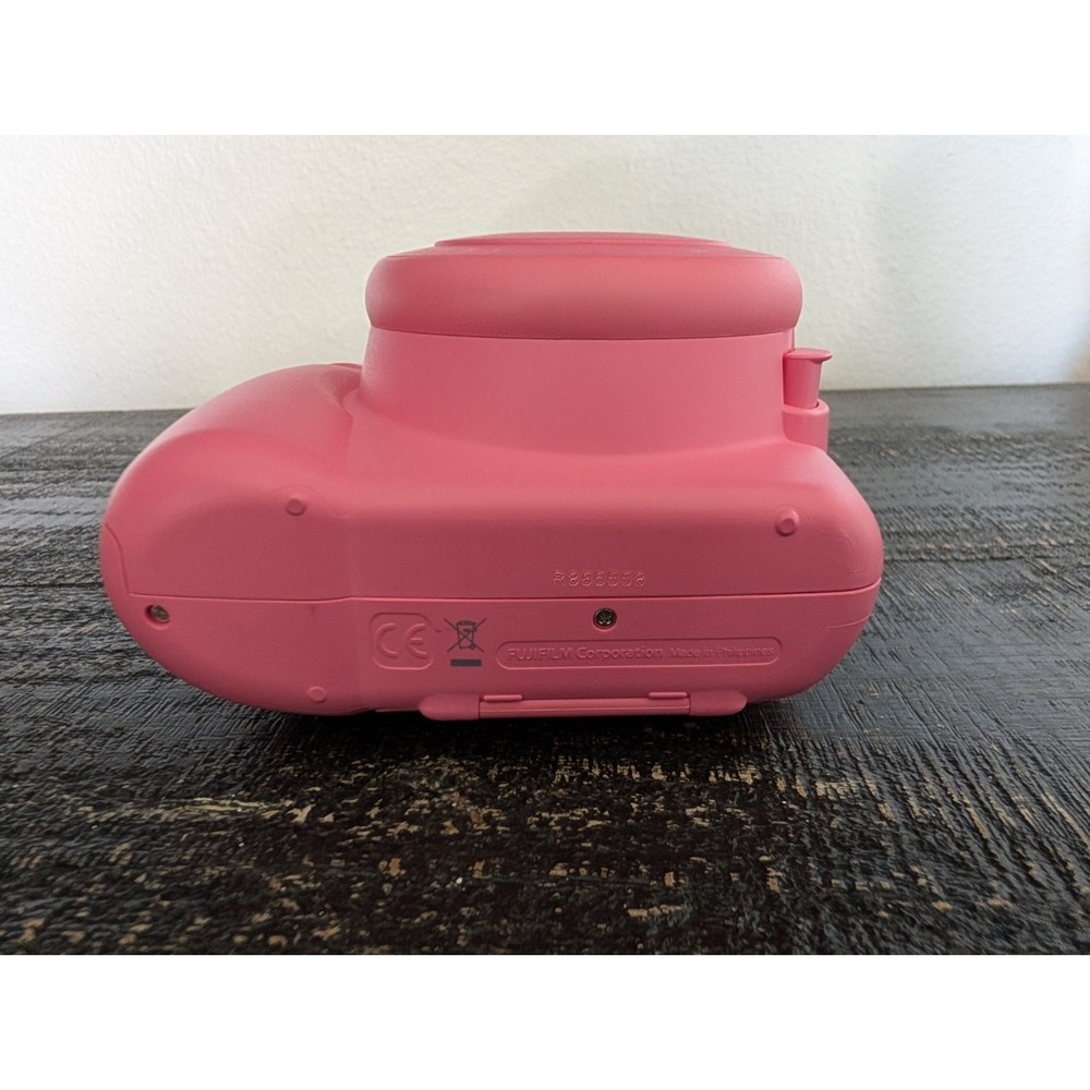 Fujifilm Instax Mini 9 Instant Camera Pink w/Case – Tested & Clean – Works Great - Picture 5 of 10